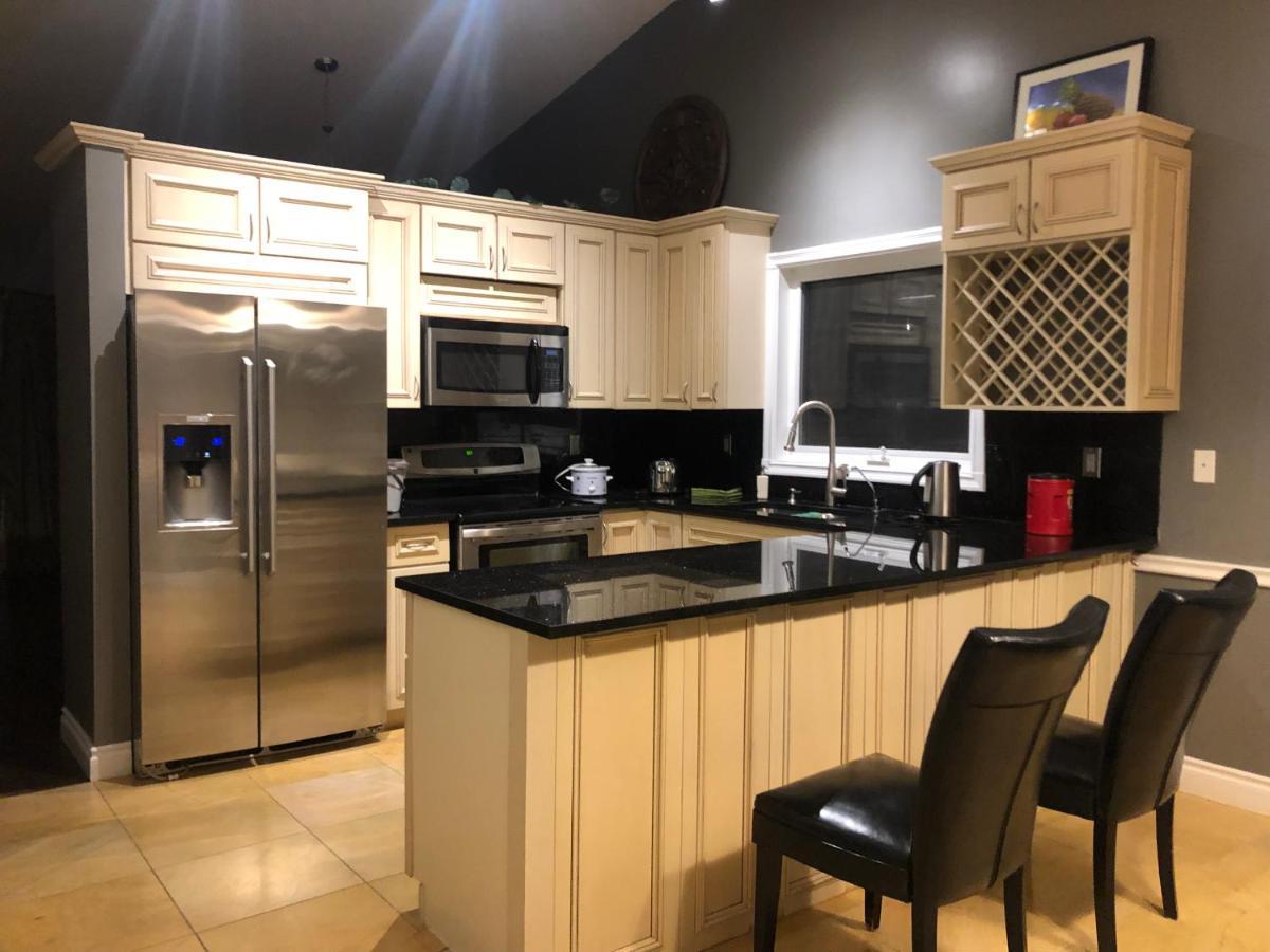 Citadel Hill Cr Community! Apartment YYC Екстериор снимка