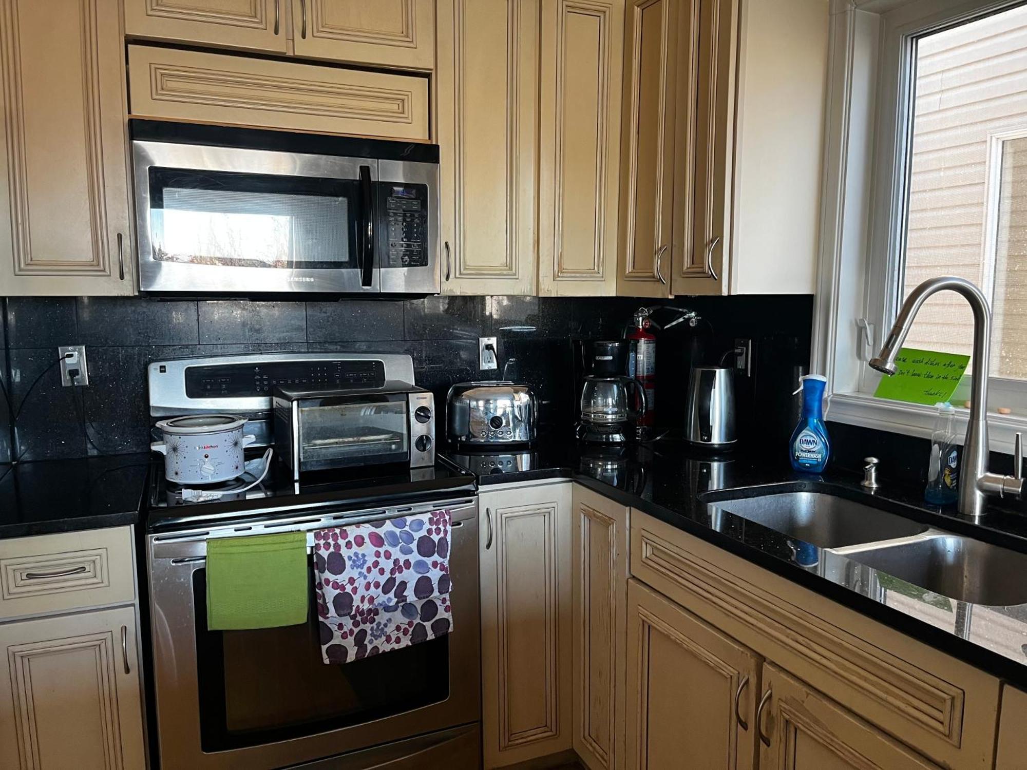Citadel Hill Cr Community! Apartment YYC Екстериор снимка